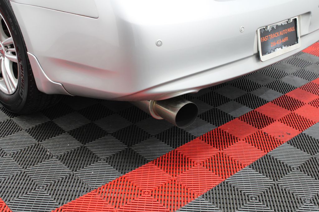 2013 INFINITI G37 Image 11