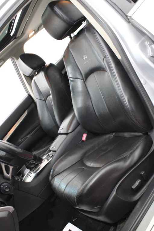 2013 INFINITI G37 Image 14