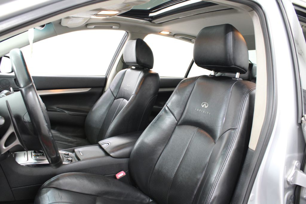 2013 INFINITI G37 Image 15