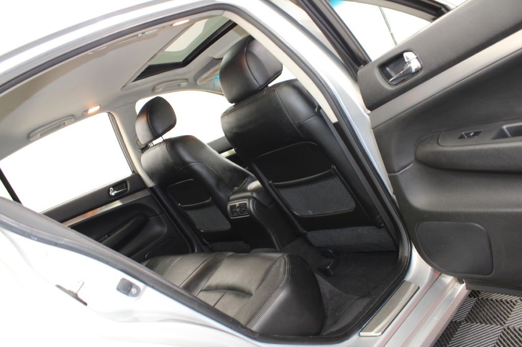 2013 INFINITI G37 Image 22