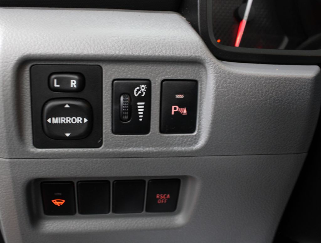 2011 Toyota 4Runner Image 27