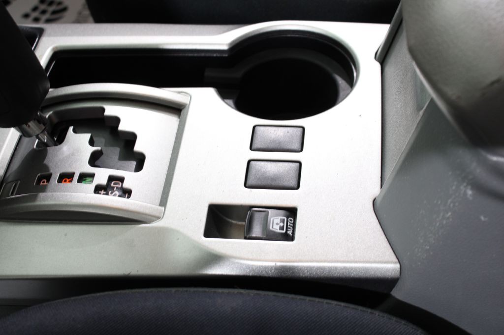 2011 Toyota 4Runner Image 28