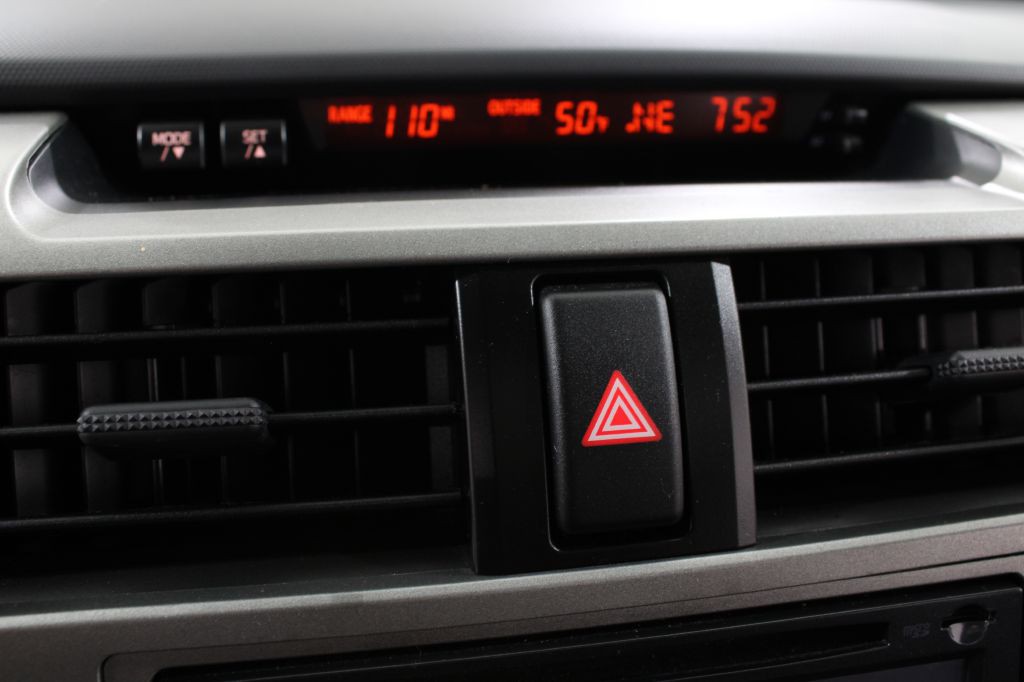 2011 Toyota 4Runner Image 34