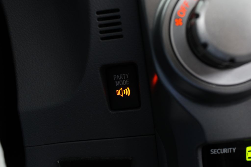 2011 Toyota 4Runner Image 35