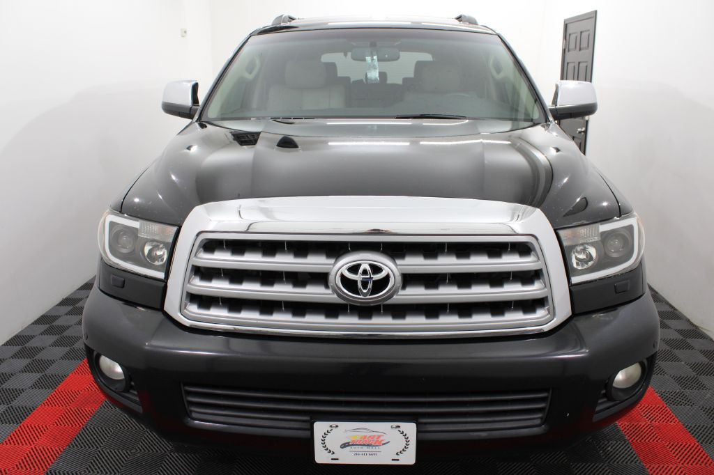 2011 Toyota Sequoia Image 3