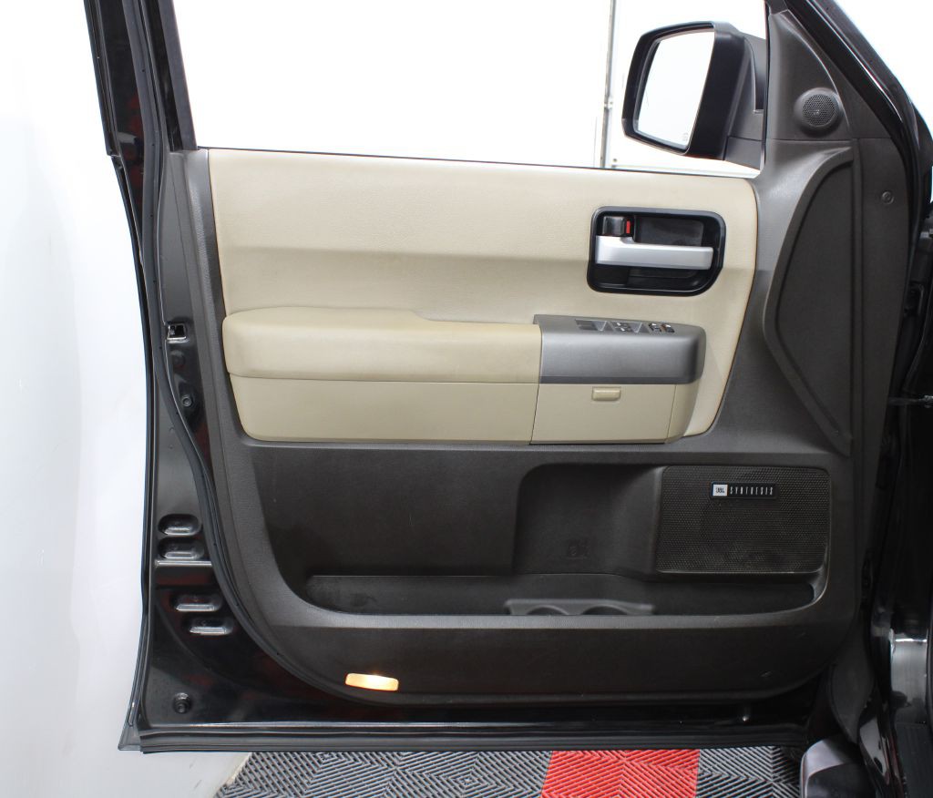 2011 Toyota Sequoia Image 13