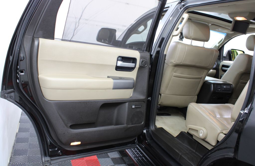 2011 Toyota Sequoia Image 15