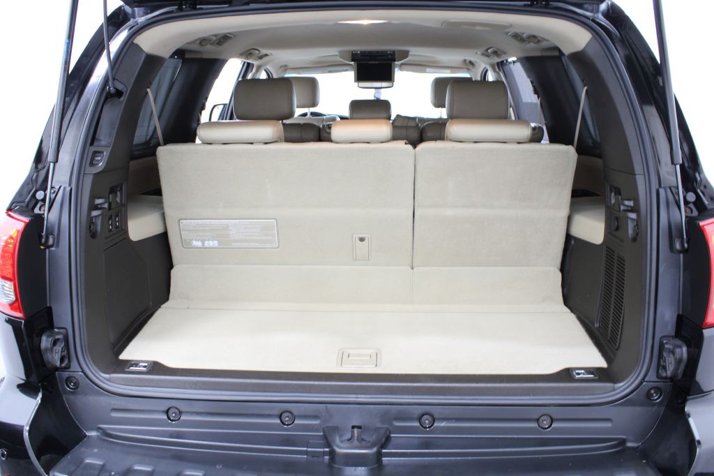 2011 Toyota Sequoia Image 21