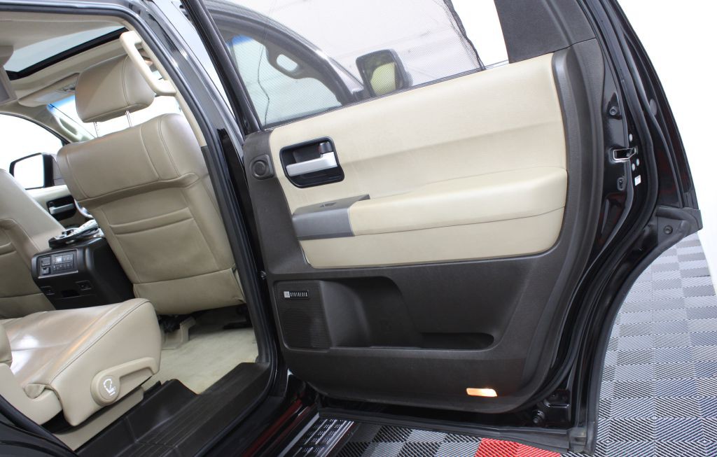 2011 Toyota Sequoia Image 25