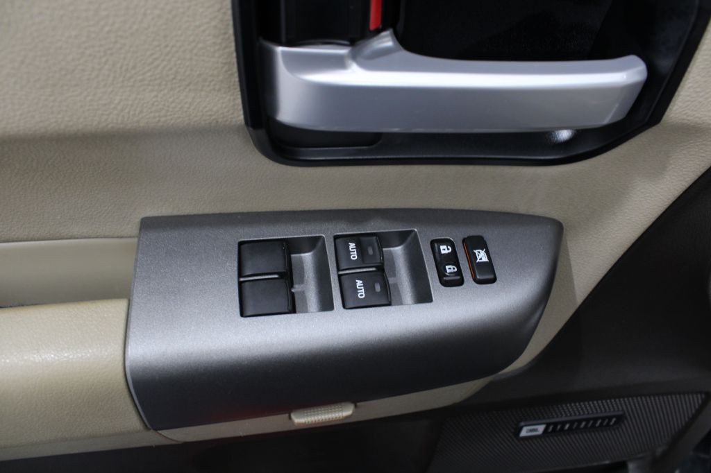 2011 Toyota Sequoia Image 36