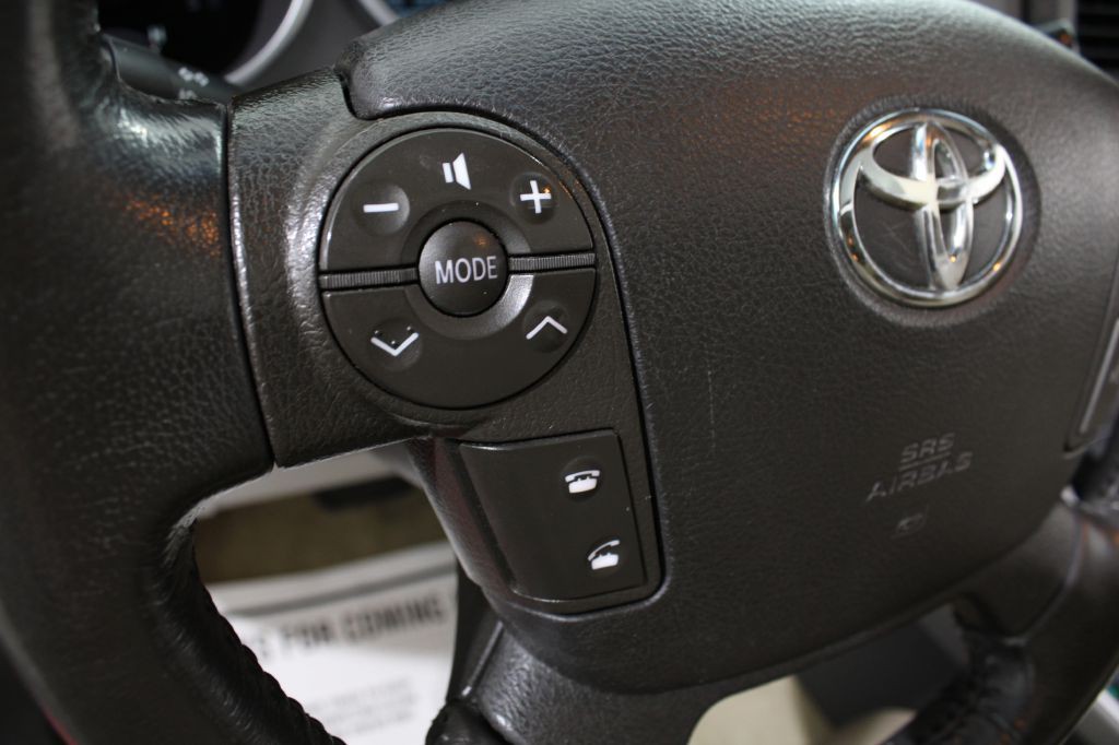 2011 Toyota Sequoia Image 43