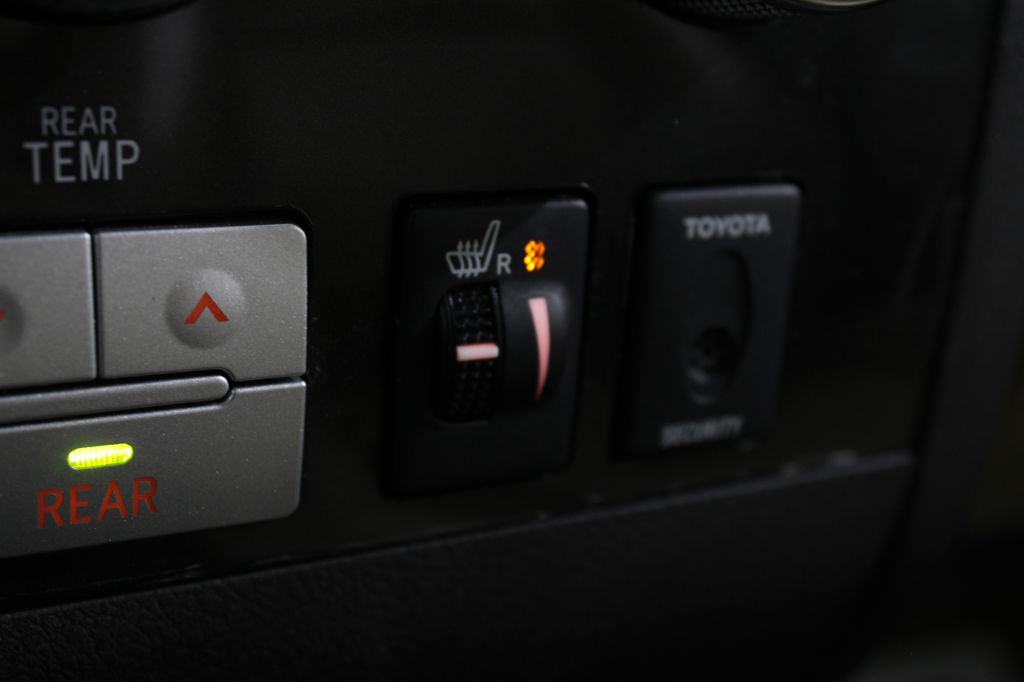 2011 Toyota Sequoia Image 49