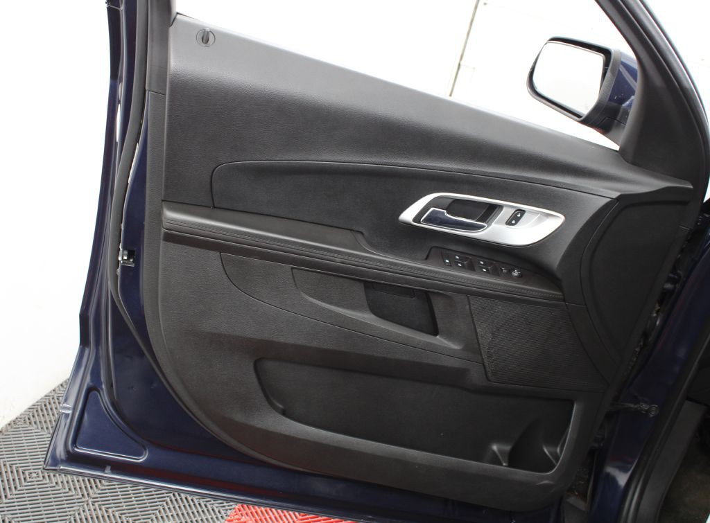 2017 Chevrolet Equinox Image 13