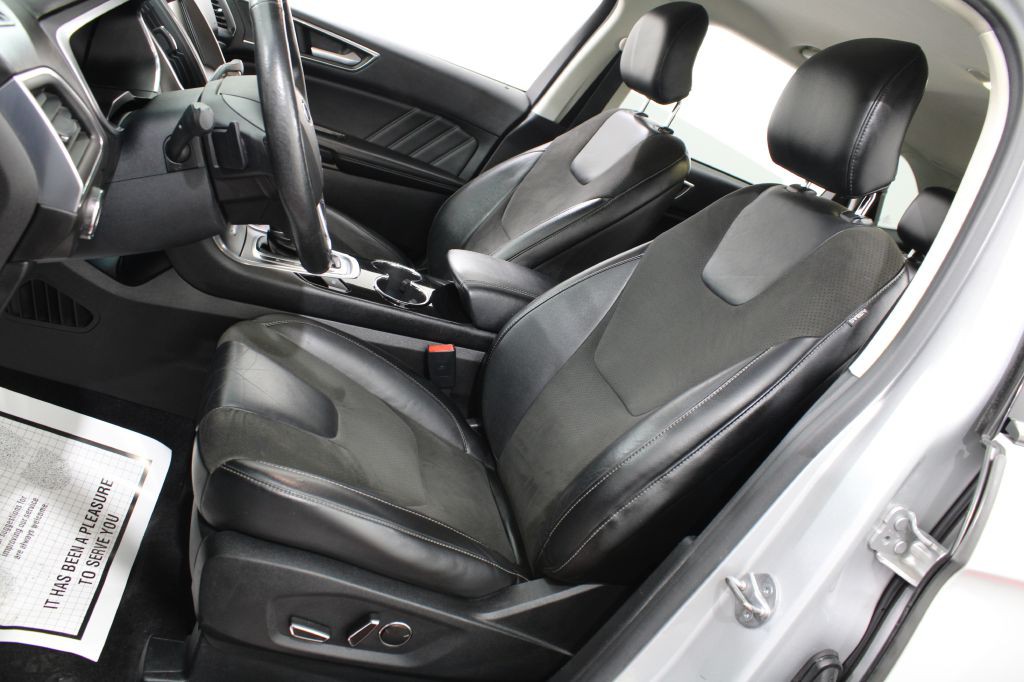 2015 Ford Edge Image 18