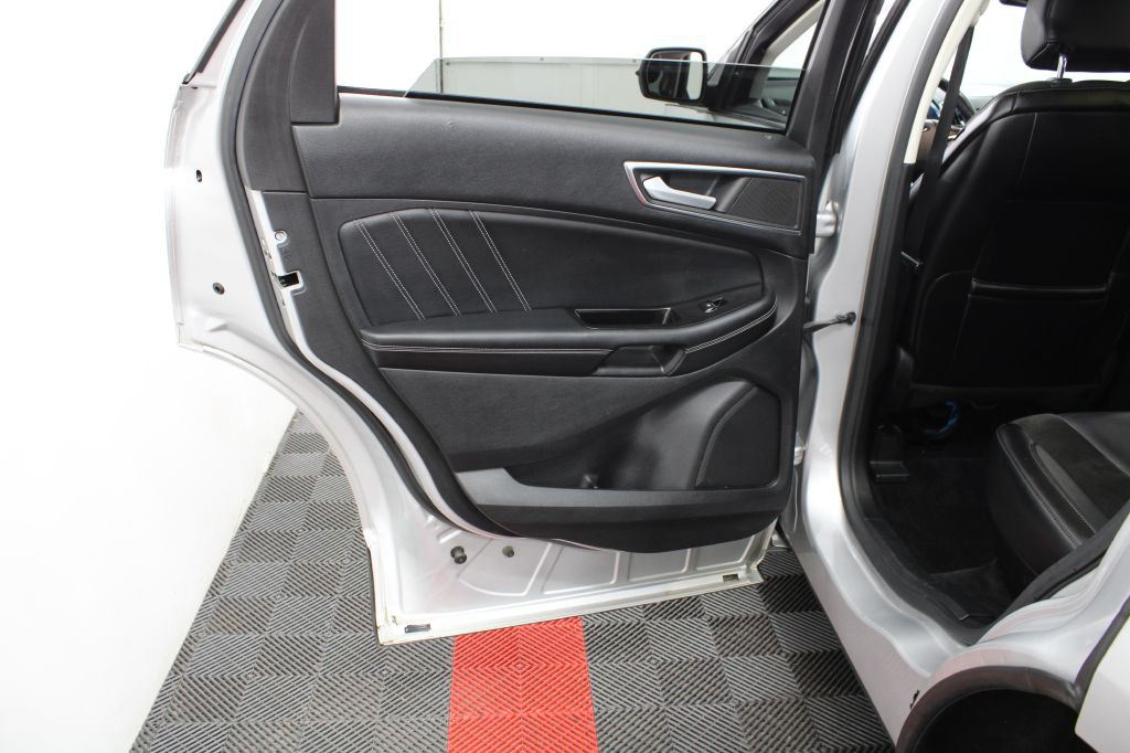 2015 Ford Edge Image 20