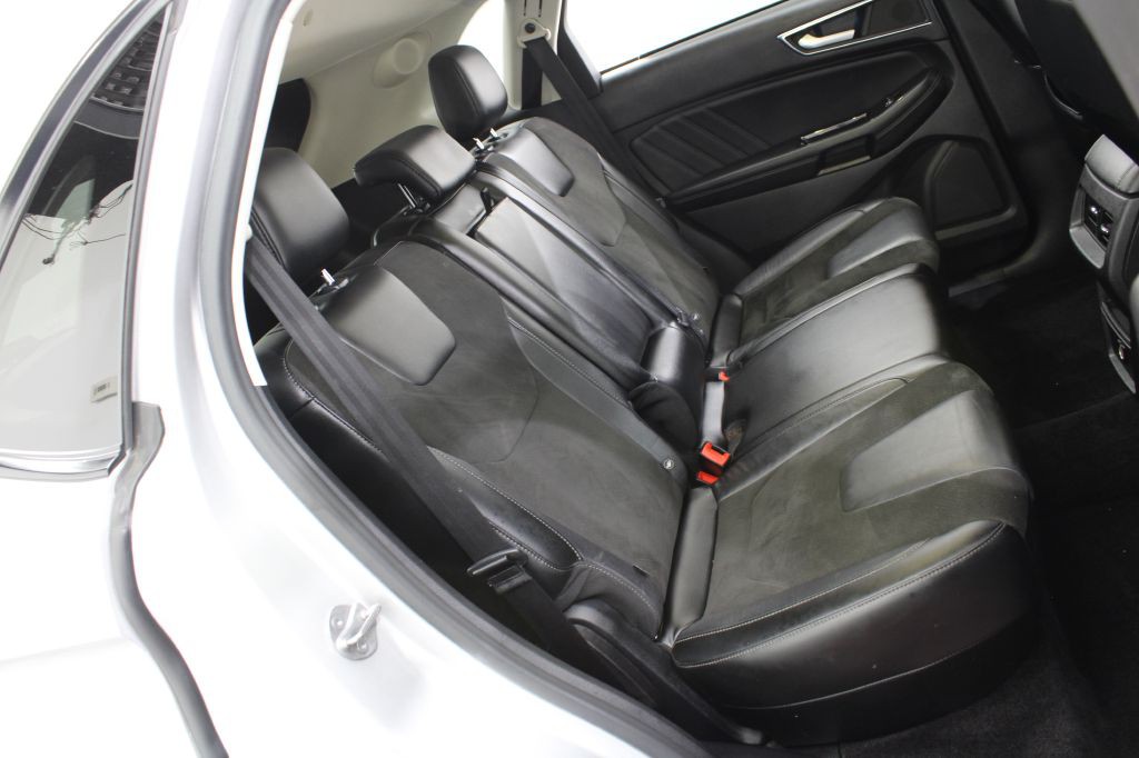 2015 Ford Edge Image 27
