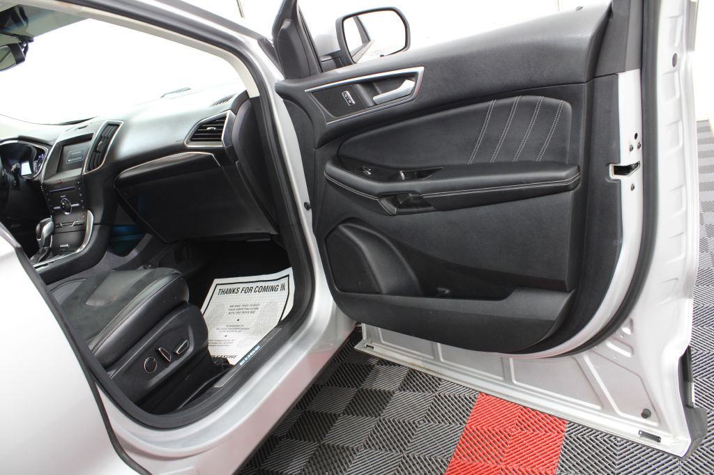 2015 Ford Edge Image 29