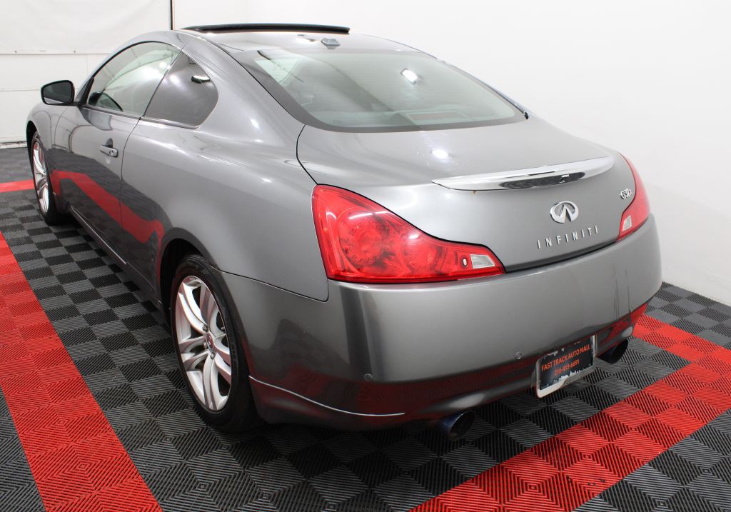 2010 INFINITI G37 Image 5