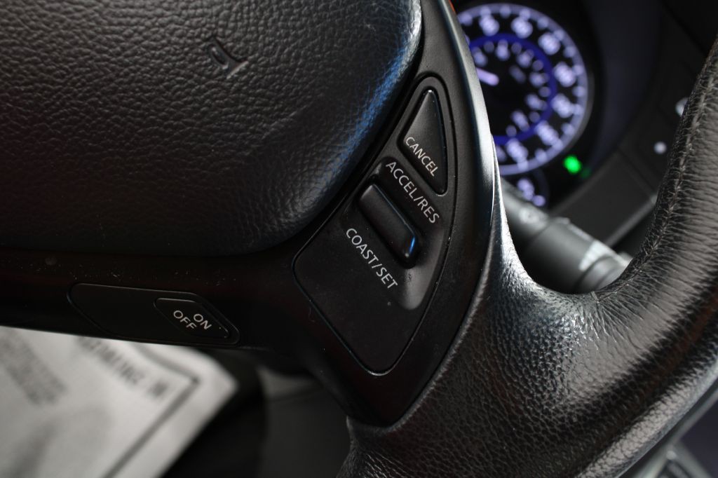 2010 INFINITI G37 Image 35