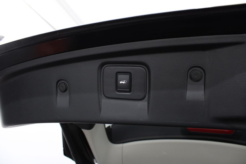 2018 Nissan Murano Image 21