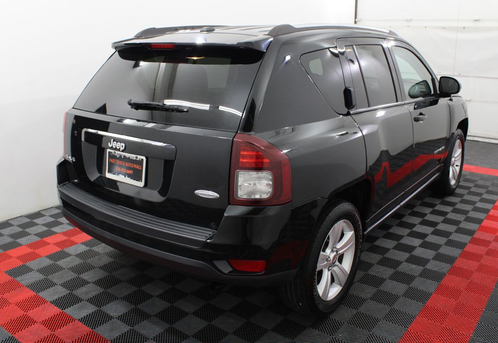 2016 Jeep Compass Image 7