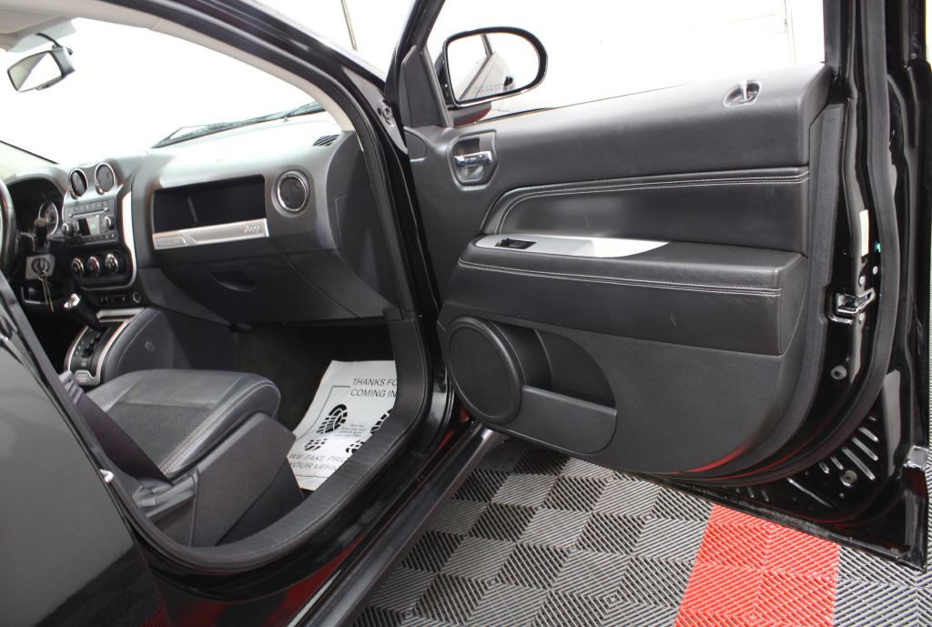 2016 Jeep Compass Image 24