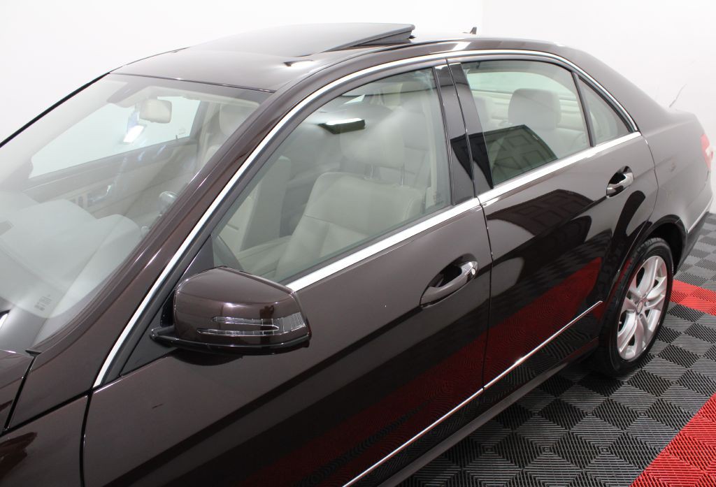 2010 Mercedes-Benz E-Class Image 9