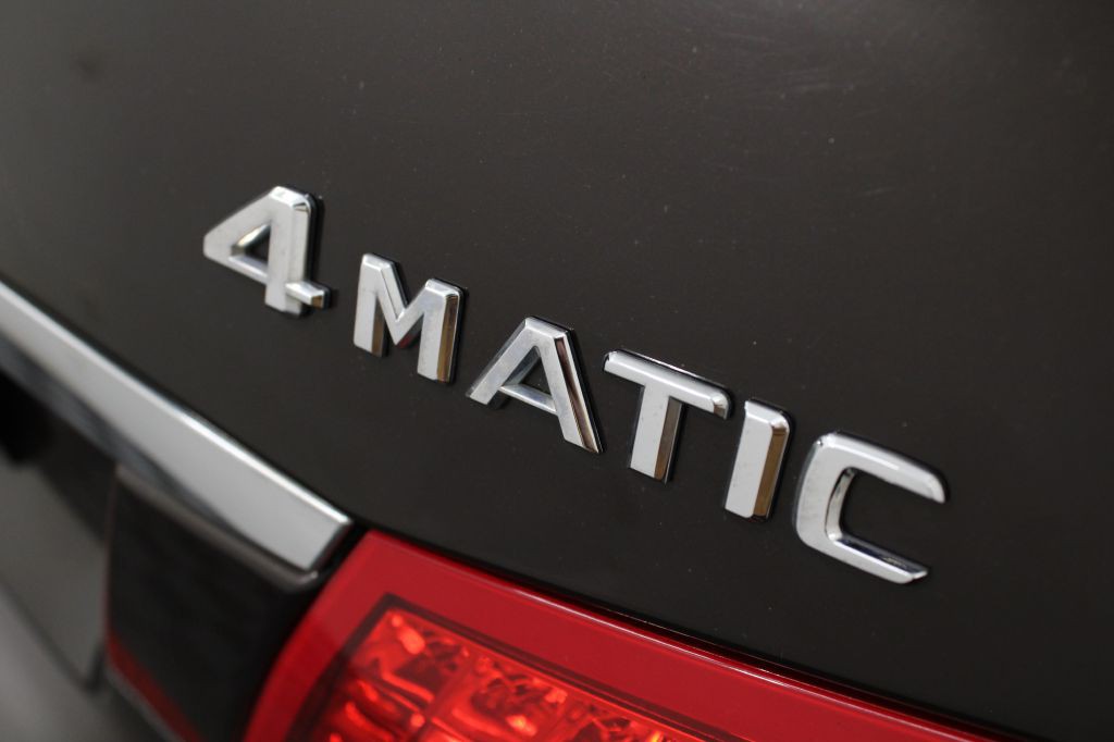 2010 Mercedes-Benz E-Class Image 10