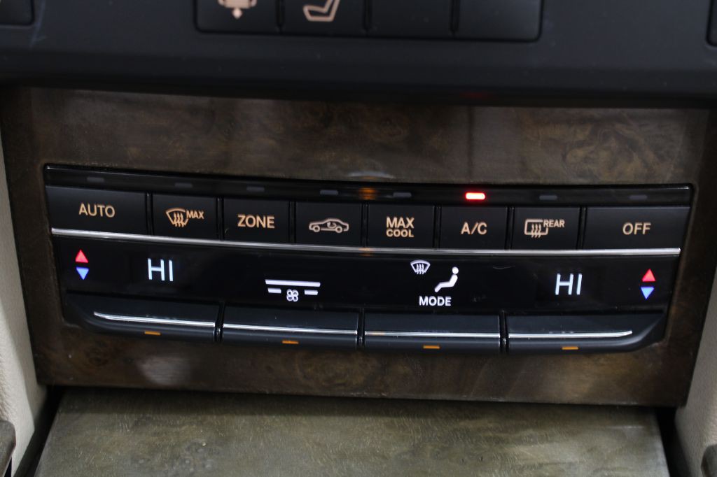 2010 Mercedes-Benz E-Class Image 28