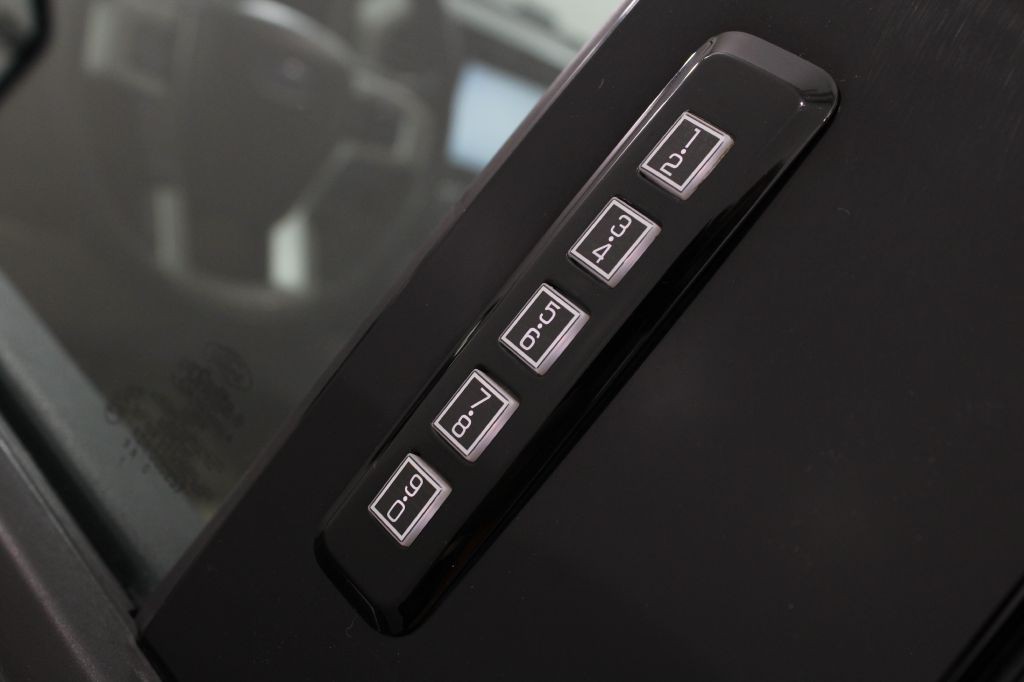 2015 Ford F-150 Image 16