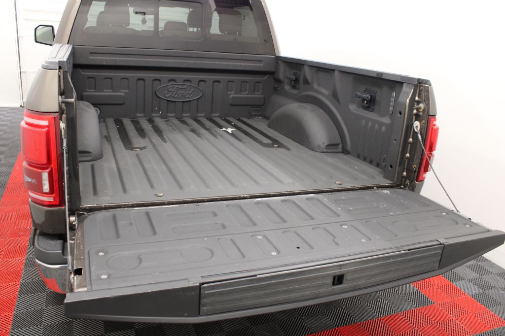 2015 Ford F-150 Image 17