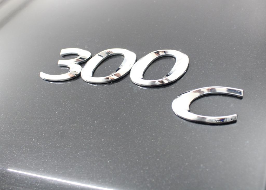 2014 Chrysler 300 Image 13