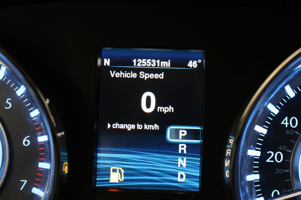 2014 Chrysler 300 Image 35