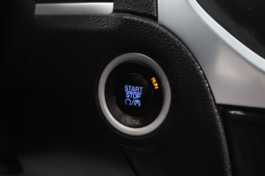 2014 Chrysler 300 Image 38