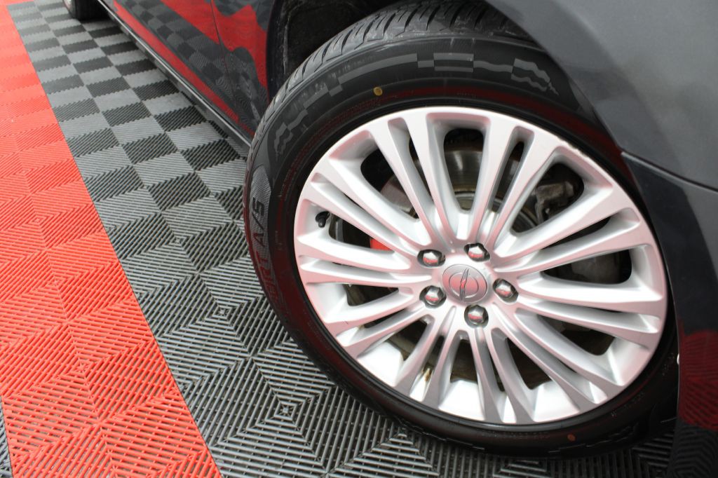 2014 Chrysler 300 Image 49