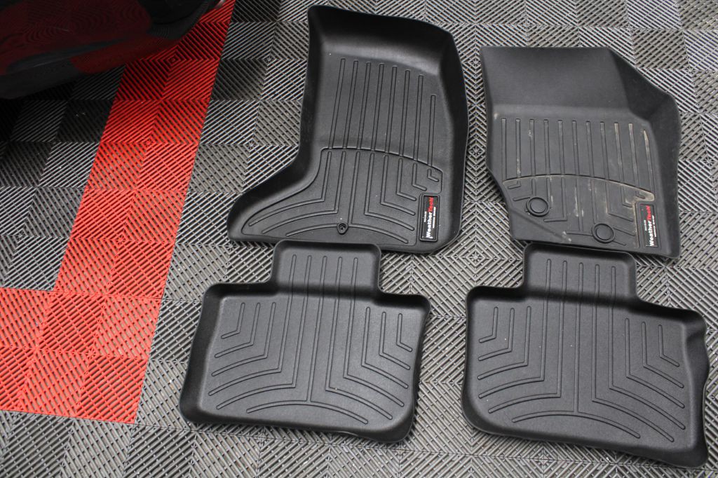 2014 Chrysler 300 Image 50