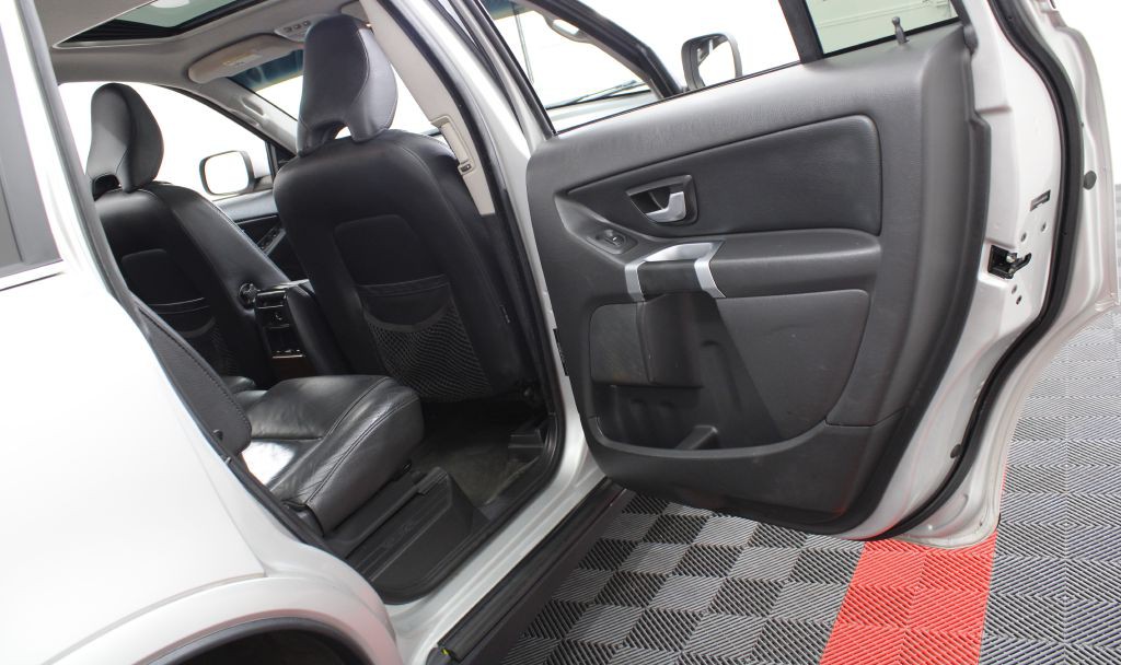 2010 Volvo XC90 Image 19