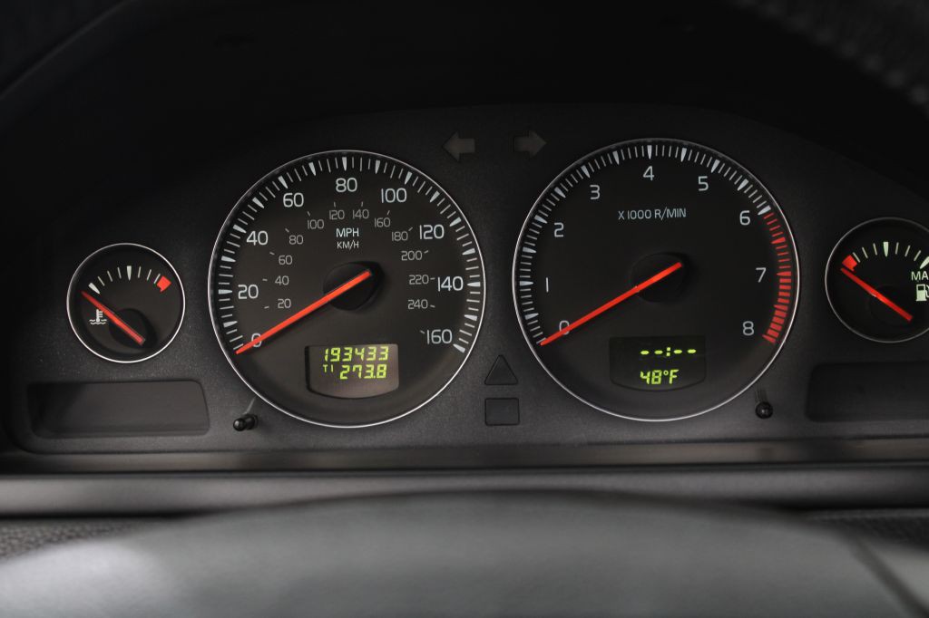 2010 Volvo XC90 Image 28