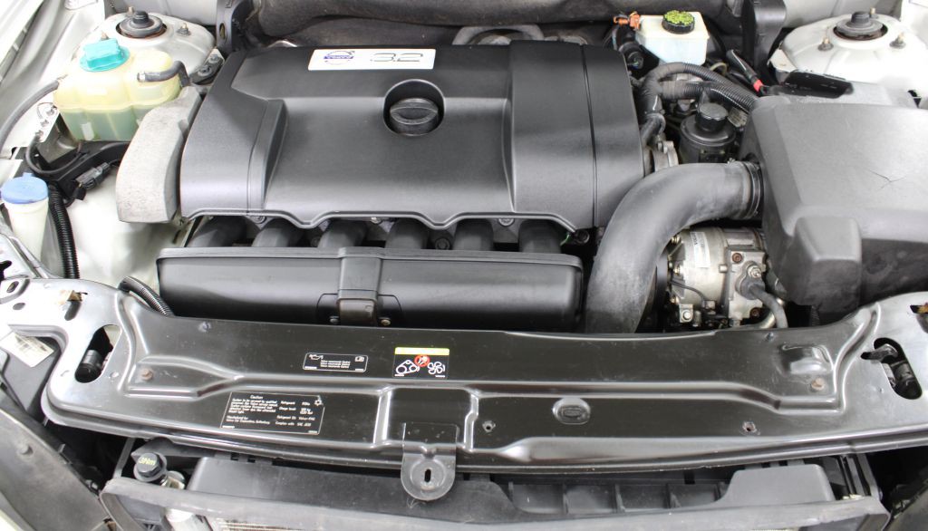 2010 Volvo XC90 Image 38