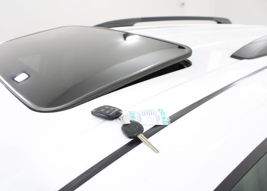 2013 Toyota Sienna Image 8