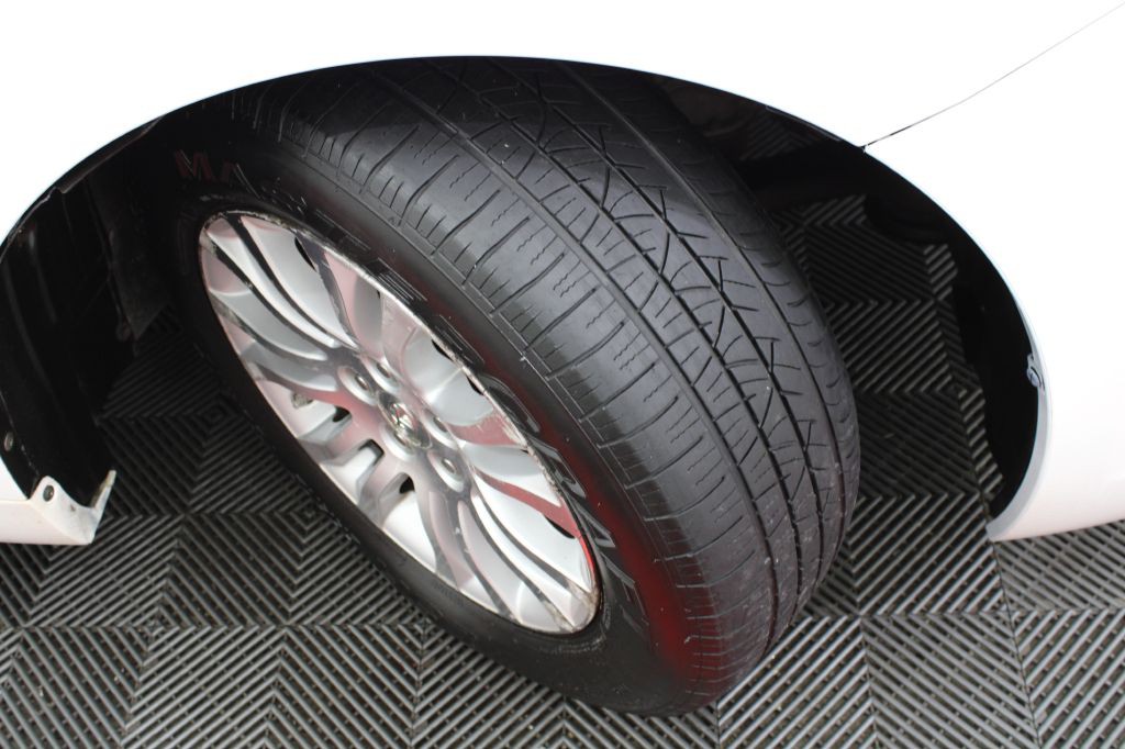 2013 Toyota Sienna Image 36