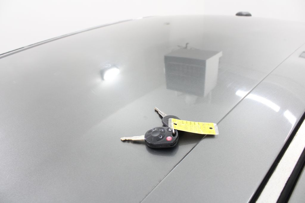 2011 Ford Taurus Image 8