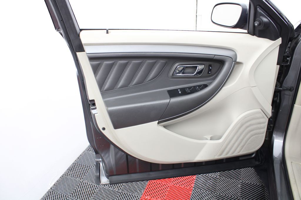 2011 Ford Taurus Image 10