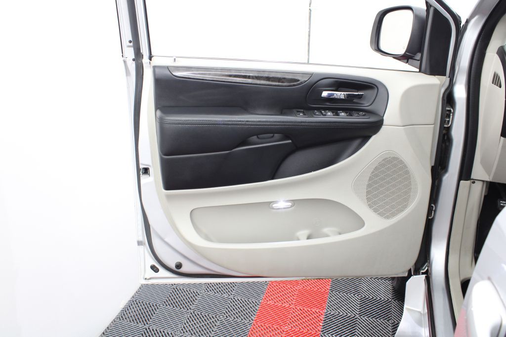 2012 Dodge Grand Caravan Image 13