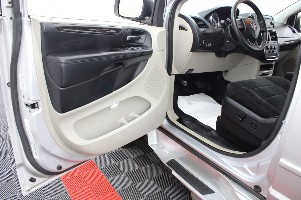 2012 Dodge Grand Caravan Image 14