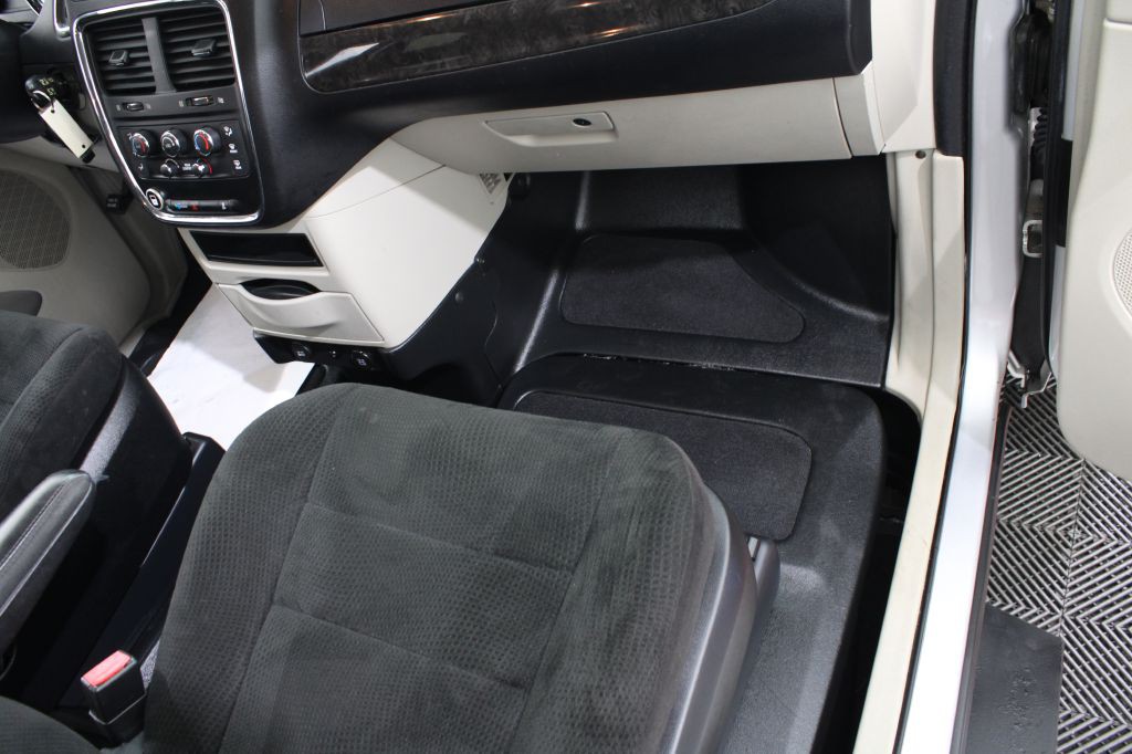 2012 Dodge Grand Caravan Image 27