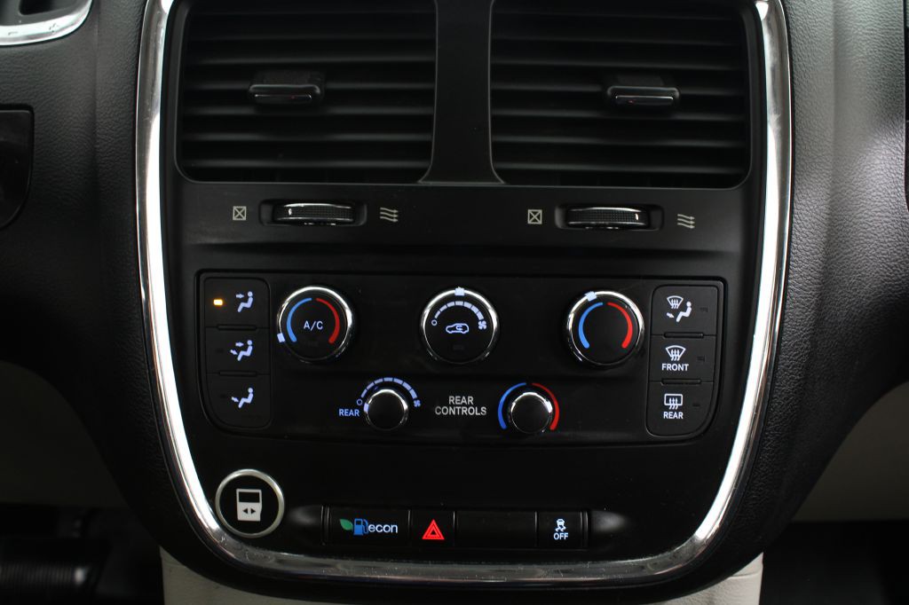 2012 Dodge Grand Caravan Image 30