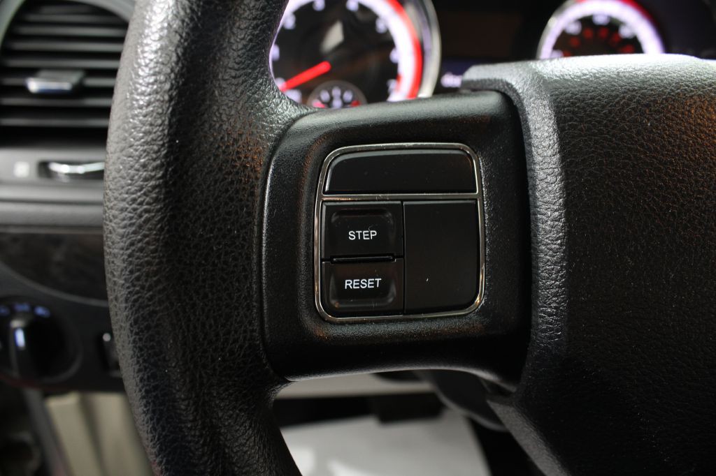 2012 Dodge Grand Caravan Image 39