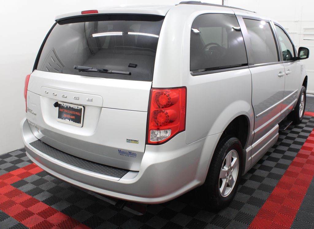 2012 Dodge Grand Caravan Image 7