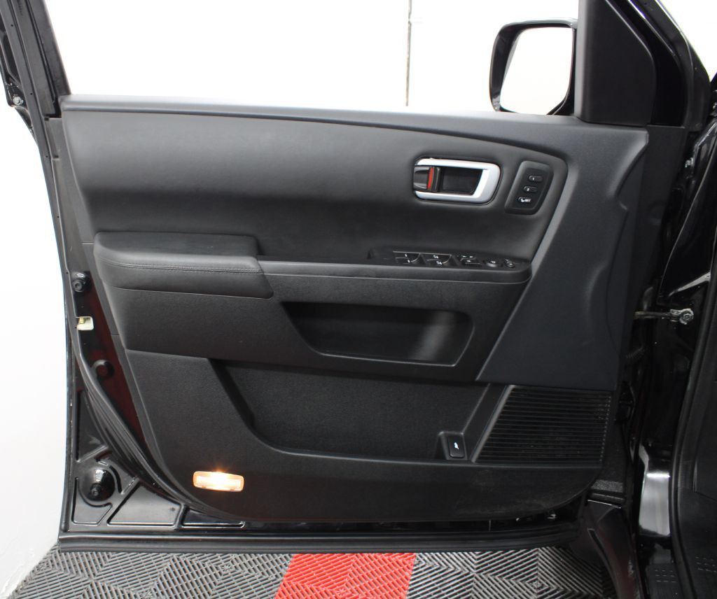 2015 Honda Pilot Image 12